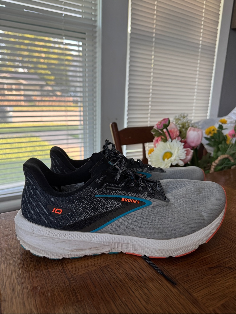 Men’s Brooks Launch 10 - size 11.5
